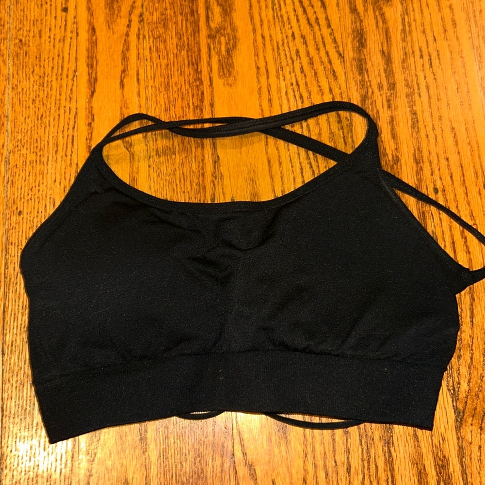 NVGTN sports bra